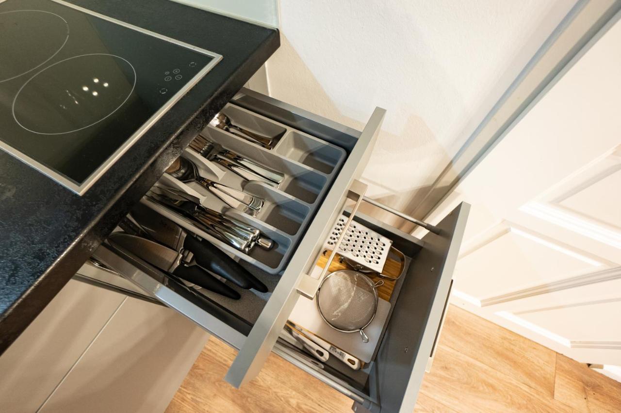 Stylish Apartment With Dedicated Working Space And Super King-Size Bed Located Between City Centre And Donau River Wien Exterior foto