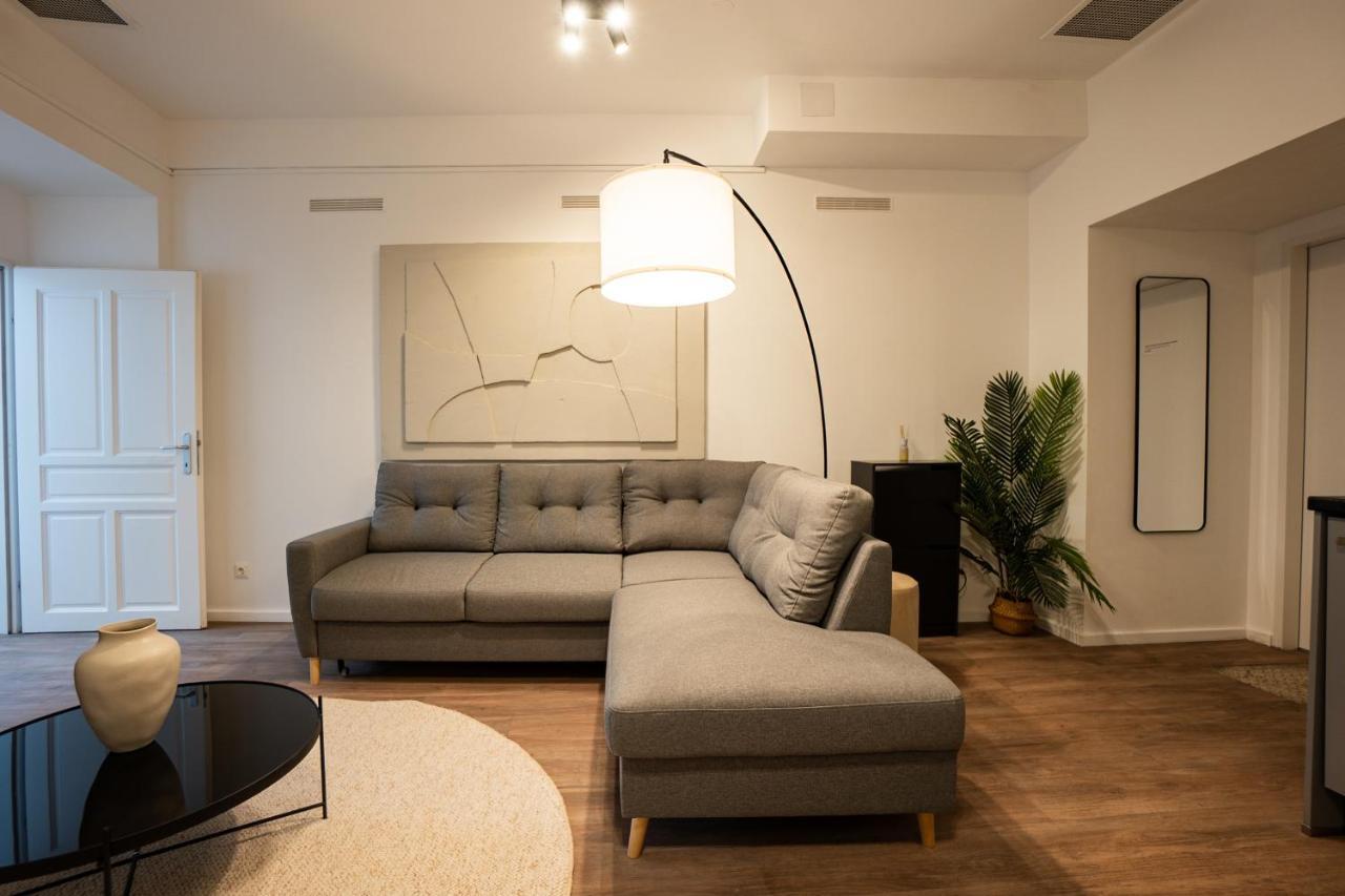 Stylish Apartment With Dedicated Working Space And Super King-Size Bed Located Between City Centre And Donau River Wien Exterior foto