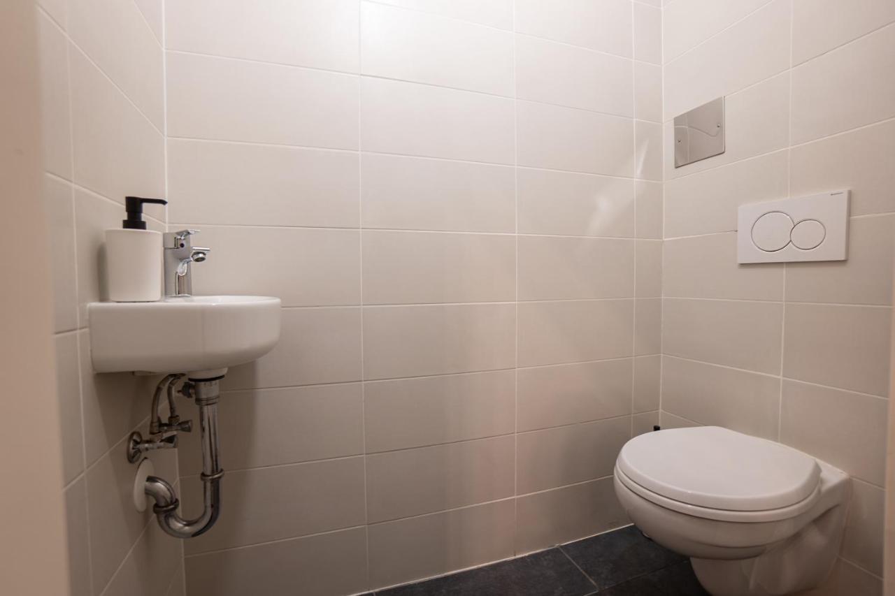 Stylish Apartment With Dedicated Working Space And Super King-Size Bed Located Between City Centre And Donau River Wien Exterior foto