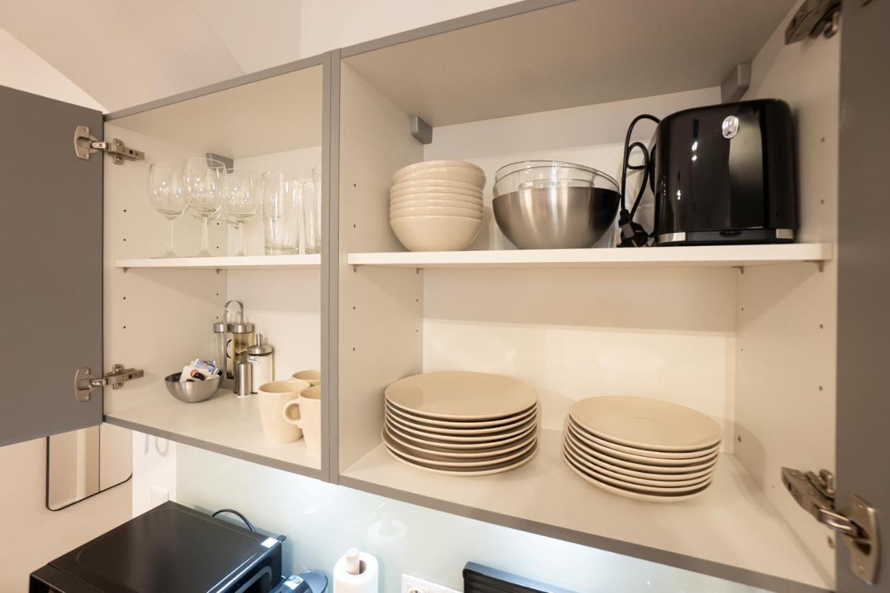 Stylish Apartment With Dedicated Working Space And Super King-Size Bed Located Between City Centre And Donau River Wien Exterior foto